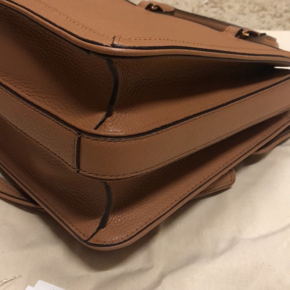 Tory Burch Satchel Center top handle - Picture 9 of 12